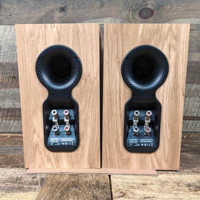 B&W Bowers And Wilkins 606 S2 Anniversary Ed. Speakers - White/Oak - Open Box image 6