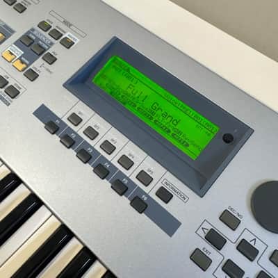 Yamaha Motif ES 7 Production Synthesizer Used in mint condition image 3