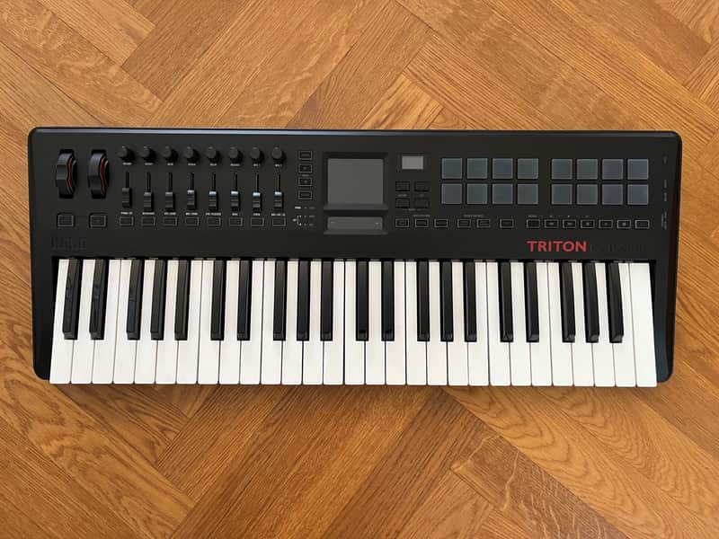 Immagine Korg Triton Taktile 49 Controller/Synthesizer - 1