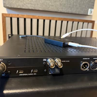 Universal Audio Apollo 16 + Premium DB25 Cables – Complete Package image 3