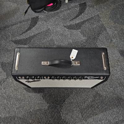Fender '64 Custom Hand-wired Deluxe Reverb-Amp 2-Channel 20-Watt 1x12" Guitar Combo 2023 - Black image 6