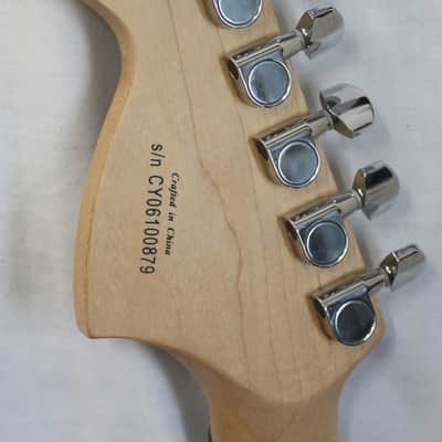 Squier Standard Stratocaster 2006 with Rosewood Fretboard in HS Case - Cherry Sunburst image 7