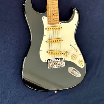 Fender Stratocaster MIJ Black 1985–1987 image 2