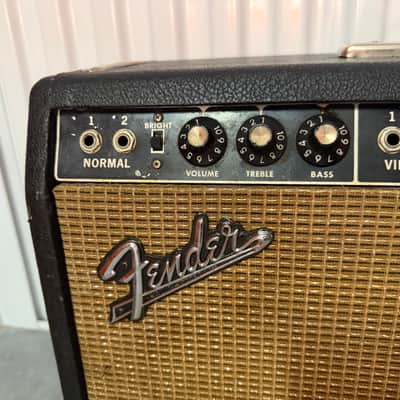 Fender Pro Reverb 2-Channel 40-Watt 2x12" Guitar Combo 1965 - 1967 - Black Panel image 2