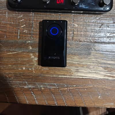 Mooer Prime P1 2022 - Present - Black and F4 wireless footswitch image 1