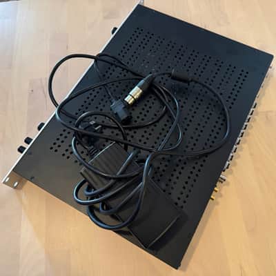 Universal Audio Apollo 8 QUAD Thunderbolt 2 Audio Interface 2010s - Black image 5