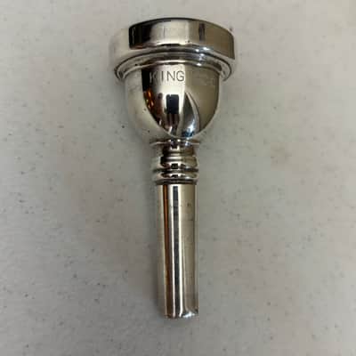 Selmer/Bundy Student Tenor Trombone - SN 583370 - Fair condition, King 12C, case & kit image 7