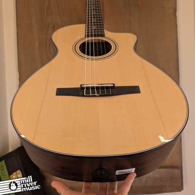 Taylor 312ce-N, Natural, Nylon String Acoustic-Electric, Hardshell Case - Used - Excellent image 4