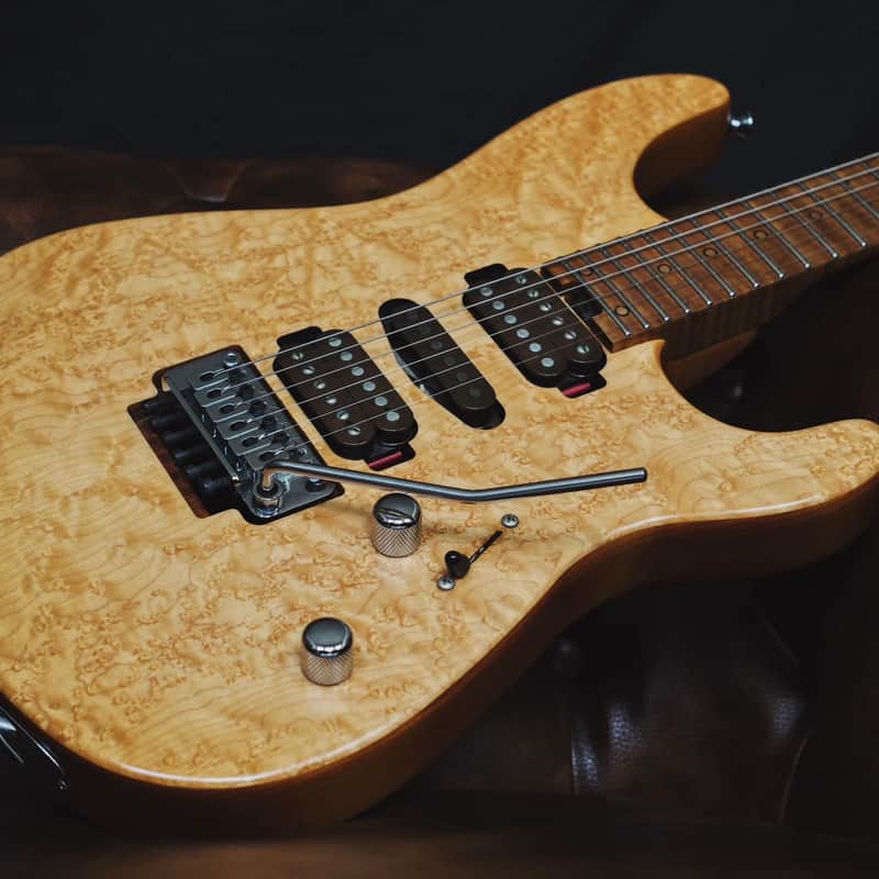 2014 – 2016 Charvel Guthrie Govan USA Signature HSH Birdseye M…