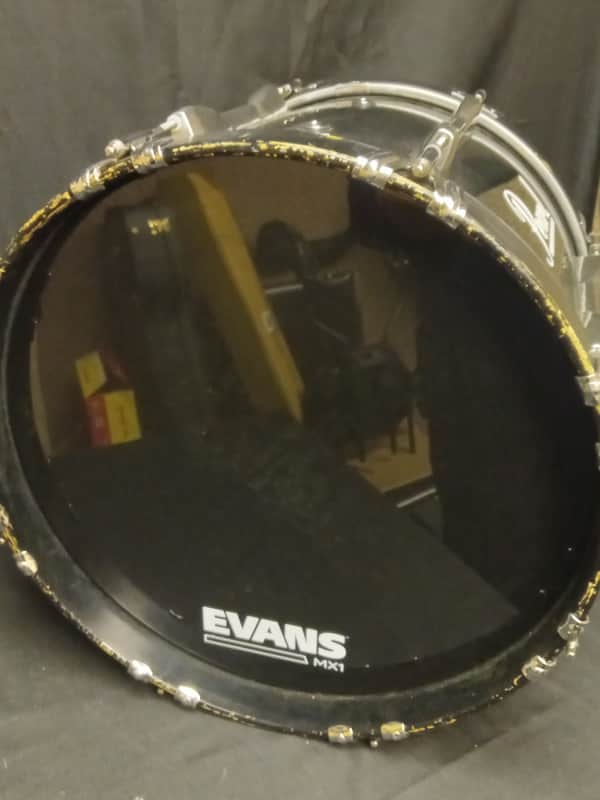 Pearl Championship Maple Series 20" Marching Bass Drum serial 610450 - Black image 1