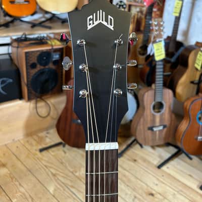 Guild D-240-E image 3