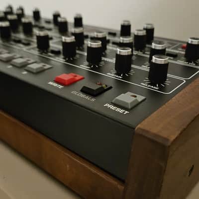 Sequential Prophet-6 Desktop 6-Voice Polyphonic Synthesizer 2018 - 2020 - Black with Wood Sides image 2
