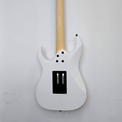 Ibanez RG450DXB-WH Standard - Jatoba Fretboard - 2018 - Present - White image 14