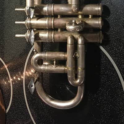 MAKE OFFER CORNET 1922 CONN 10A WONDER SILVER PLATE MISSING SOME PARTS NOT FUNCTIONING FREE SHIP image 13