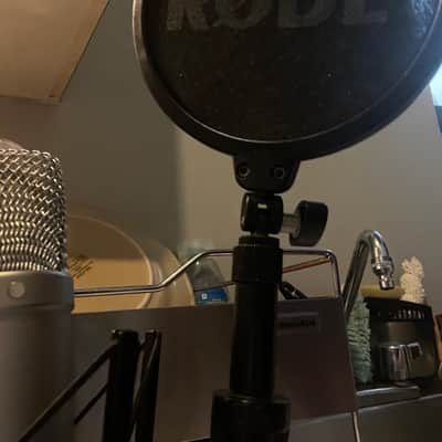 RODE NT1-A Large Diaphragm Cardioid Condenser Microphone 2002 - Present - Silver image 7