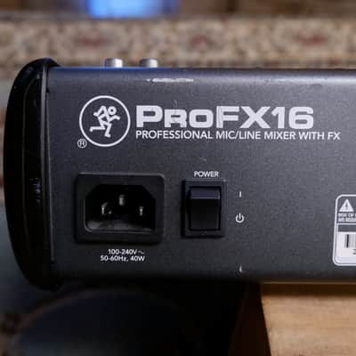 Mackie ProFX16 16-Channel Effects Mixer - Dark Gray image 9