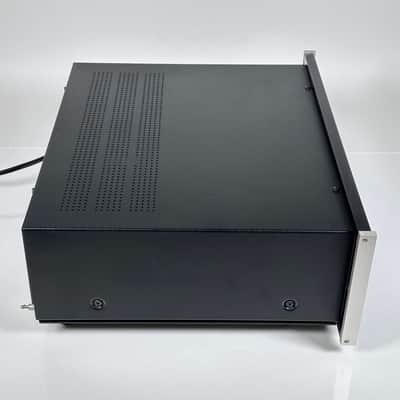 McIntosh MR7082 AM/FM Tuner Digital Display image 13