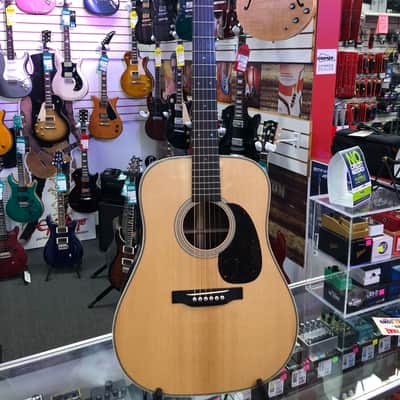 Martin D28 Authentic 1937 VTS Acoustic with Case image 4