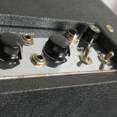 Guild 66-J Tube Amplifier (1963), ser. #2511. imagen 8