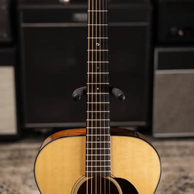 Martin 000-18 Standard Series Acoustic Guitar with Hardshell Case image 6