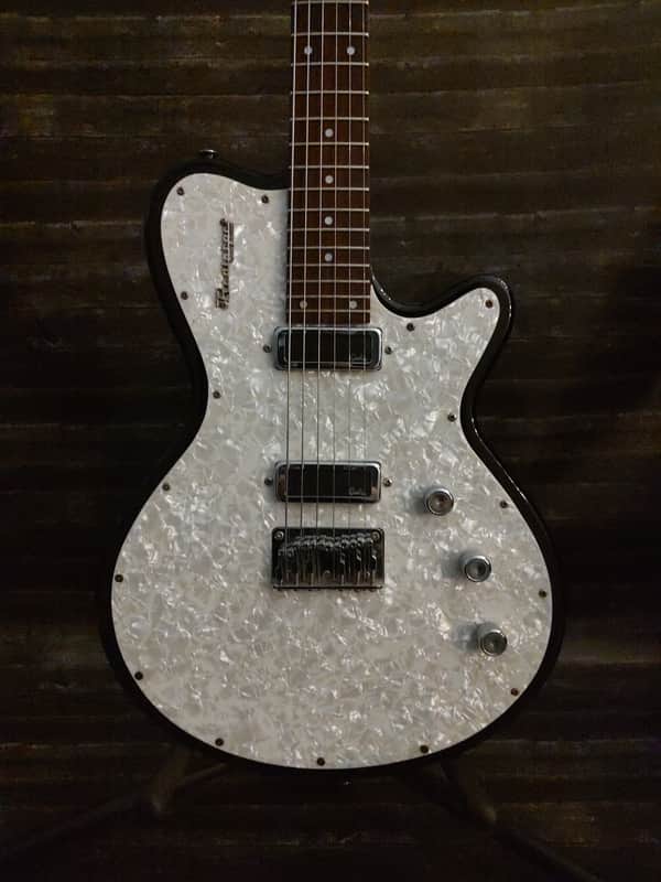 Godin Radiator Black w/ pearled pic guard image 1
