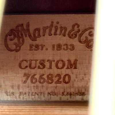 Martin 000-14C Custom 2000 Natural image 25