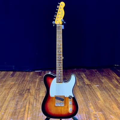 Squier Classic Vibe '60s Custom Esquire 3-Color Sunburst image 2