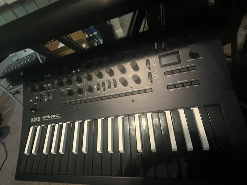Korg Minilogue XD 2024 - Present - Inverted image 1