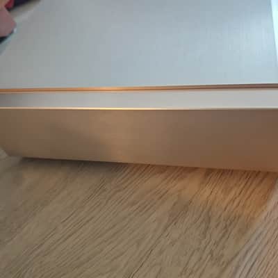 Marantz SA-10 SACD Player /DAC Reference Series Champagne Gold - Japanese edition image 9