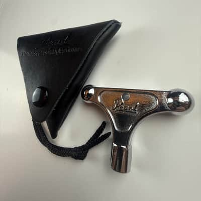 Pearl K025 Drum Key w/ Black Leather Pouch 1990s - Chrome image 11