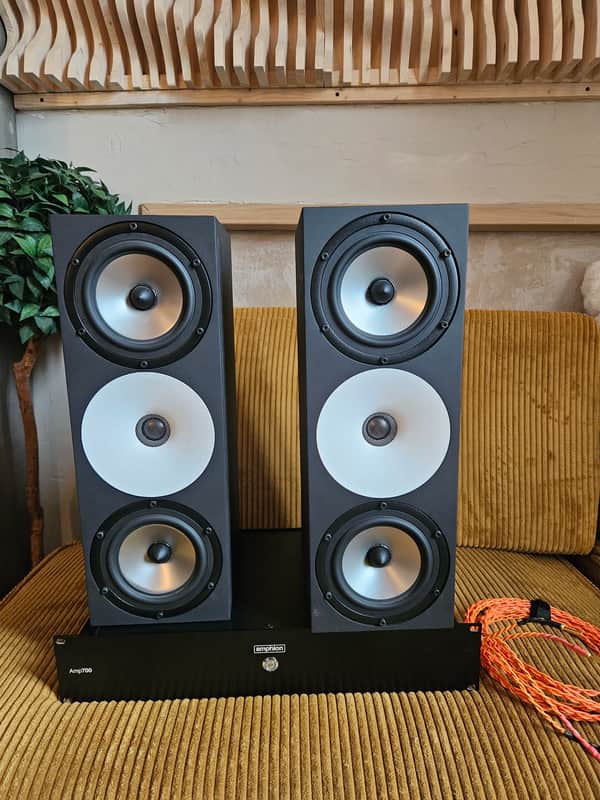 Amphion Two15 Monitors+Amp+cable image 1