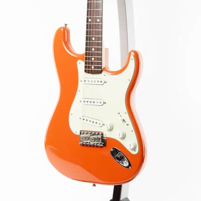 Fender MIJ Traditional II '60s Stratocaster 2022 Fiesta Red image 8