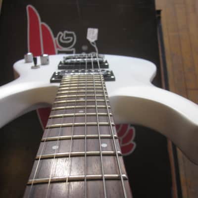 Schecter C-6 Deluxe Guitar Research Electric Guitar - Satin White image 8