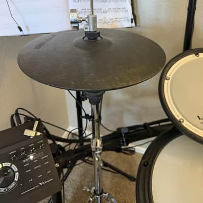 Roland TD-17KVX V-Drum Kit with Mesh Pads + Vic Firth sticks + TAMA iron cobra hi hat stand + Pearl P930 kick drum pedal imagen 12