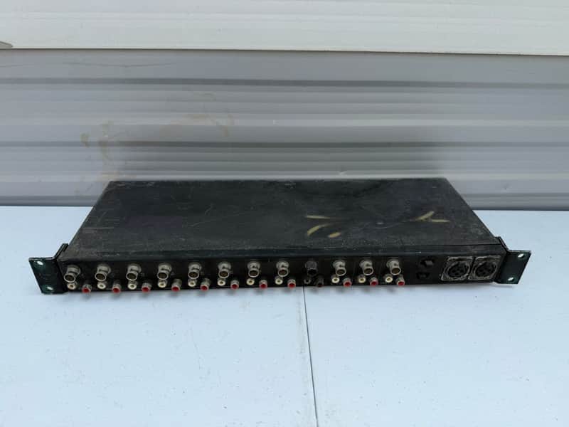 Dwight VP-702
