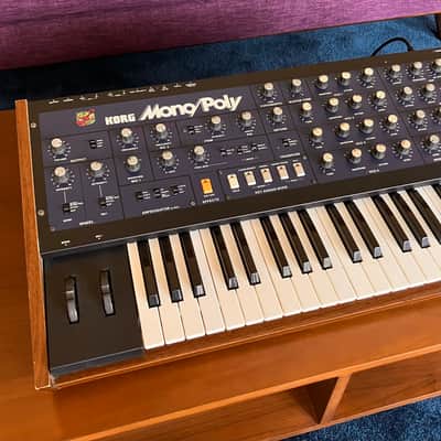 Korg Mono/Poly 1980s - Blue image 15