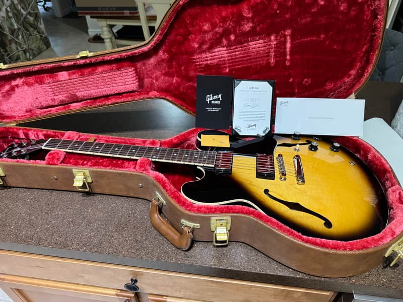 Gibson ES-335 Dot