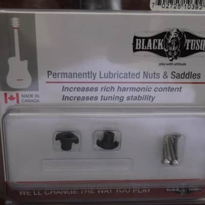 Graph Tech PT-7004-00 BLACK TUSQ XL Sleek String Trees (Pair)