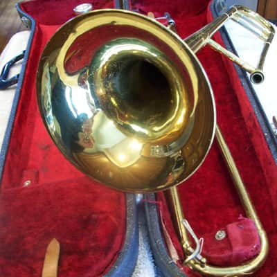 Bundy Vintage trombone made by Selmer in the USA  brass 1960 image 6