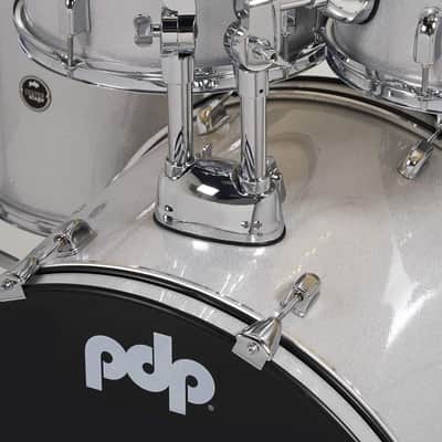 Pacific Drums Center Stage Complete Drumkit, 5 Drum Set, Diamond White Sparkle, 7x10, 8x12, 12x14 Floor, 14x20 Kick, 5x14 Snare (PDCE2015KTDW) image 2