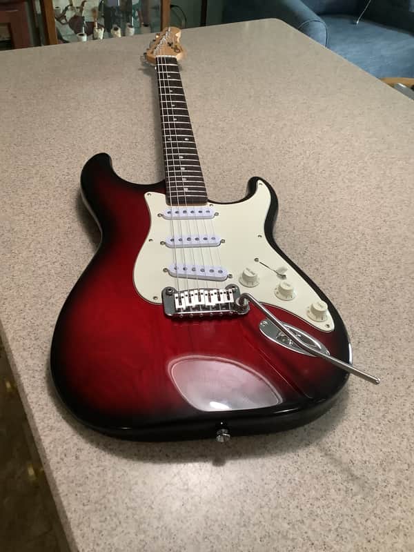 G&L Legacy USA 2002 - Redburst image 1