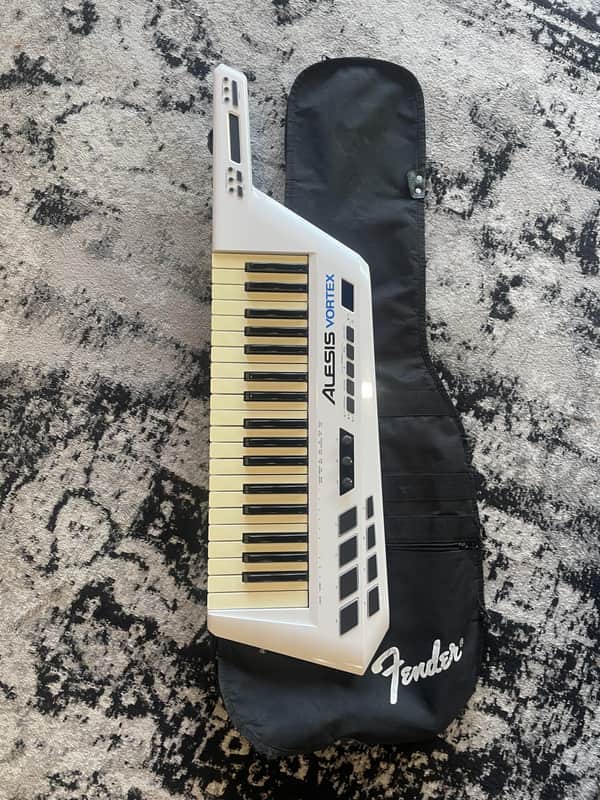Consignment Alesis Vortex 1 w/Fender Gig Bag (S.Kennedy) image 1