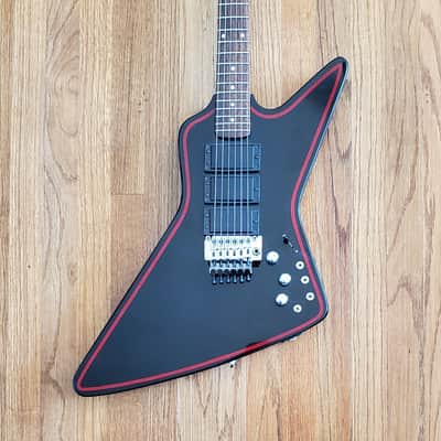 Harmony 818b Gibson Explorer Copy || Active Splittable HHH pickups || Black and Red image 1