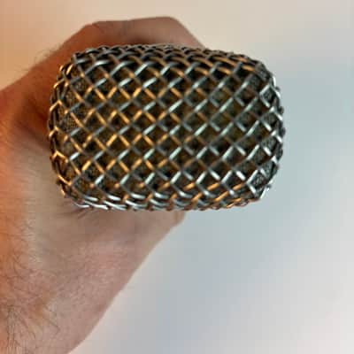 RODE NT1-A Large Diaphragm Cardioid Condenser Microphone image 5
