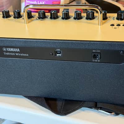 Yamaha THR10II-WL 20-Watt 2x3" Wireless Stereo Digital Modeling Guitar Combo 2019 - Present - Tan image 3