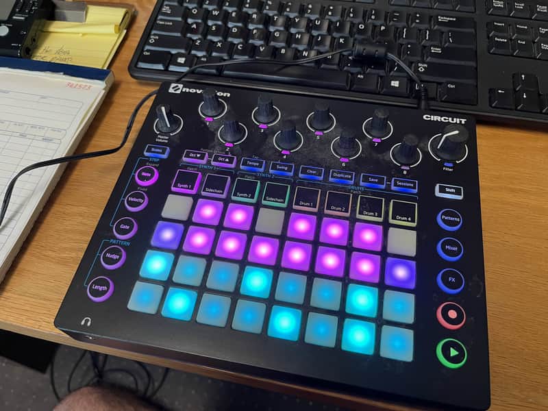Used "like new" Novation Circuit Groovebox image 1