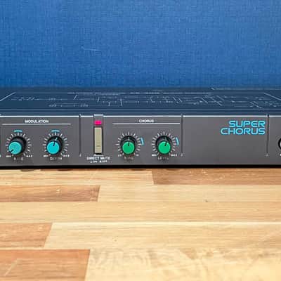 Boss CE-300 Super Chorus | Reverb