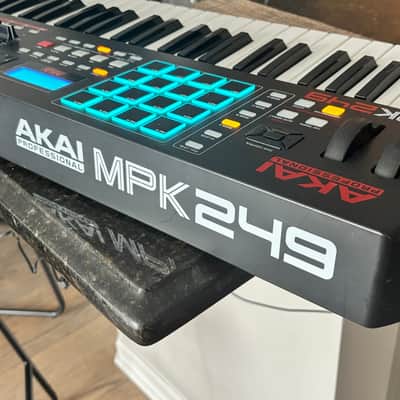 Akai MPK249 2014 - Present - Black image 7