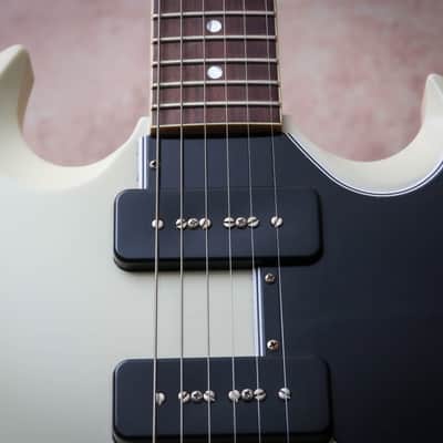 GIBSON USA Custom Shop 1963 SG Special Reissue Lightning Bar "Classic White + Rosewood" (2023) image 5