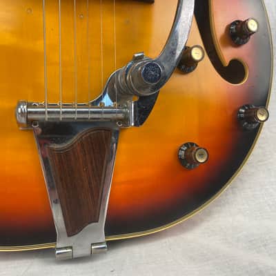 Univox U1825 Coily Hollowbody Electric Guitar Sunburst image 5